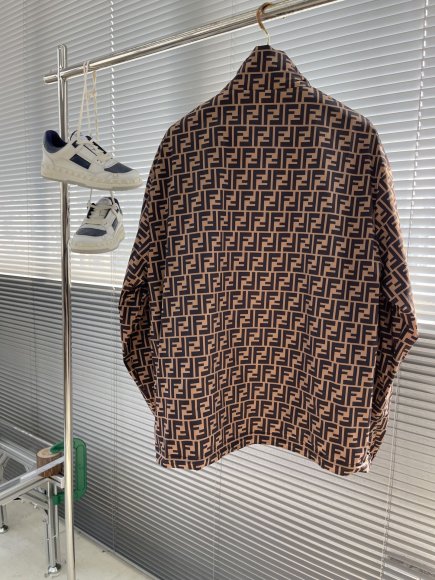 Fendi - Мужская двусторонняя куртка ветровка DZ_1109FE10