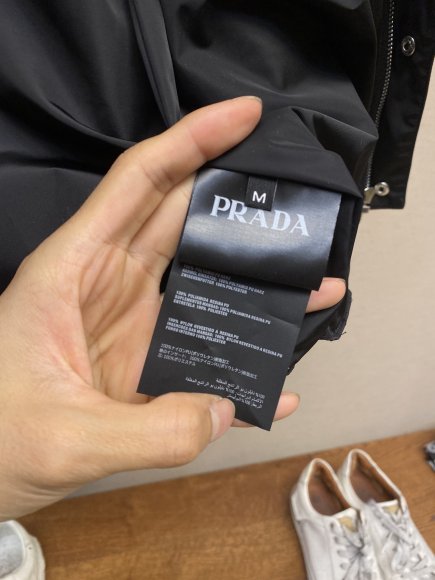 Prada - Мужская куртка ветровка DZ_1702PR11 Prada - Мужская куртка ветровка DZ_1702PR11