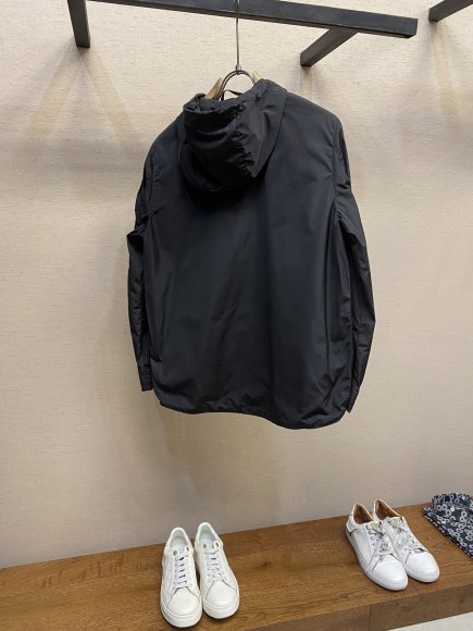 Prada - Мужская куртка ветровка DZ_1702PR11 Prada - Мужская куртка ветровка DZ_1702PR11