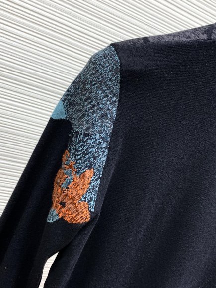 Louis Vuitton - Мужская кофта пуловер TI_2811LV8 Louis Vuitton - Мужская кофта пуловер TI_2811LV8