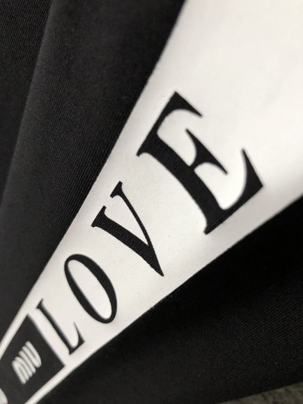 Miu Miu - Мужская кофта свитшот DF_0910MM7 Miu Miu - Мужская кофта свитшот DF_0910MM7