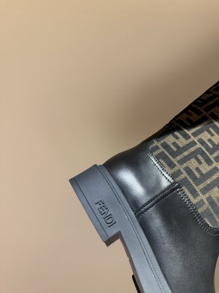 Fendi - Женские сапоги KA_2510FE4