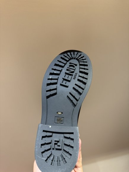 Fendi - Женские сапоги KA_2510FE4