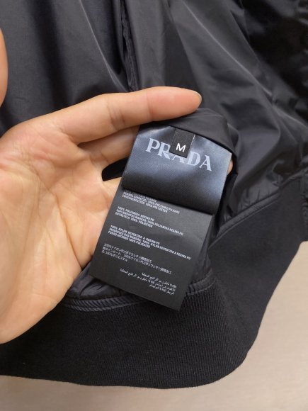 Prada - Мужская куртка ветровка DZ_1702PR7