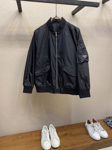 Prada - Мужская куртка ветровка DZ_1702PR7