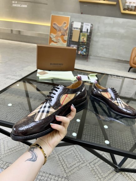 Burberry - Мужские туфли RU_1305BU2