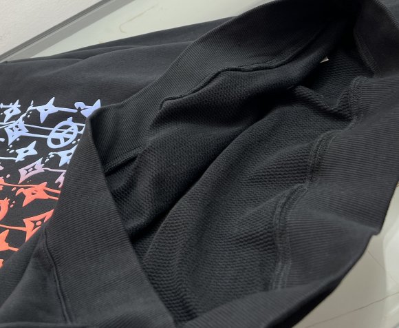 Louis Vuitton - Мужская кофта свитшот KO_0711LV2 Louis Vuitton - Мужская кофта свитшот KO_0711LV2