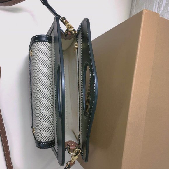 Burberry Сумка мессенджер BU1_1909BU2