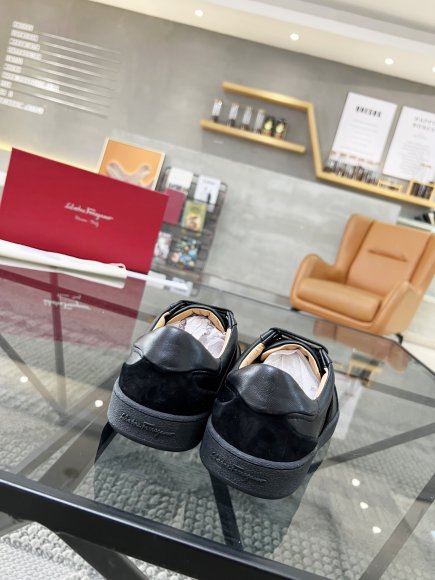 Salvatore Ferragamo - Мужские кроссовки RU_1305SF3 Salvatore Ferragamo - Мужские кроссовки RU_1305SF3