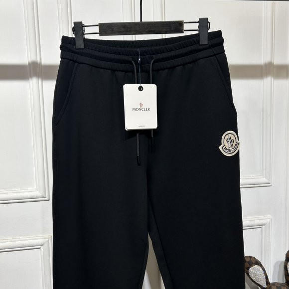 Moncler - Мужские спортивные штаны KN_2509MO3 Moncler - Мужские спортивные штаны KN_2509MO3