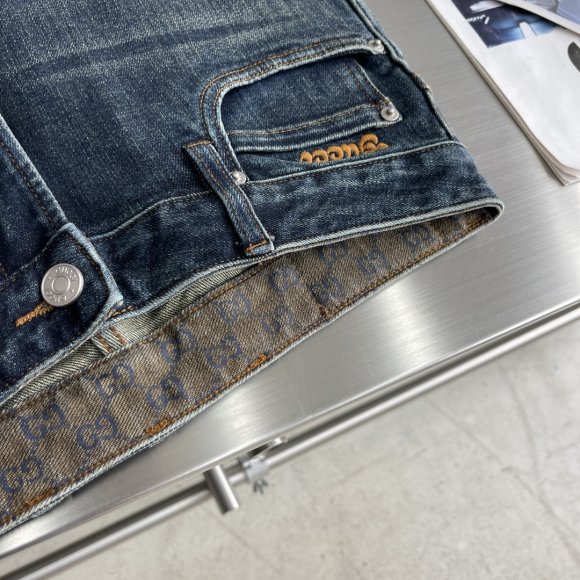 Gucci - Мужские штаны джинсы TJ_2310GU3 Gucci - Мужские штаны джинсы TJ_2310GU3