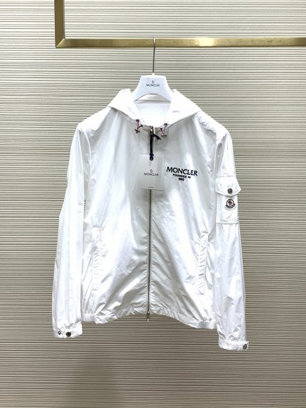 Moncler - Мужская куртка ветровка TI_2503MO2 Moncler - Мужская куртка ветровка TI_2503MO2