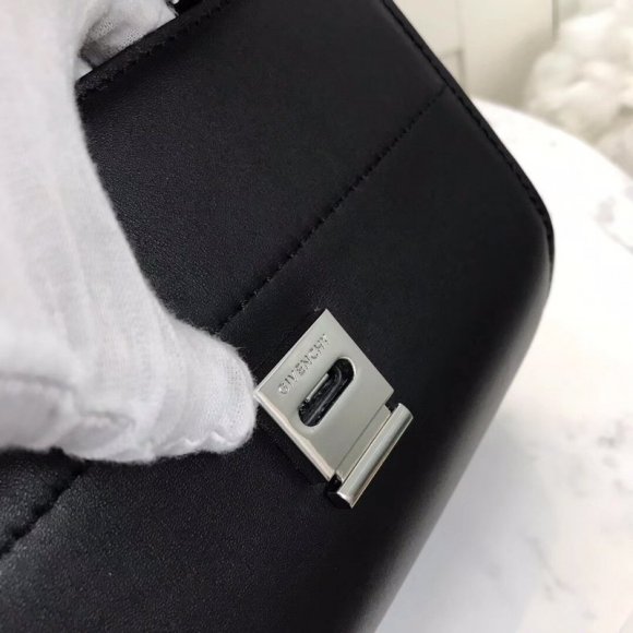 Givenchy Pandora Женская сумка- мессенджер GI_1002GI4