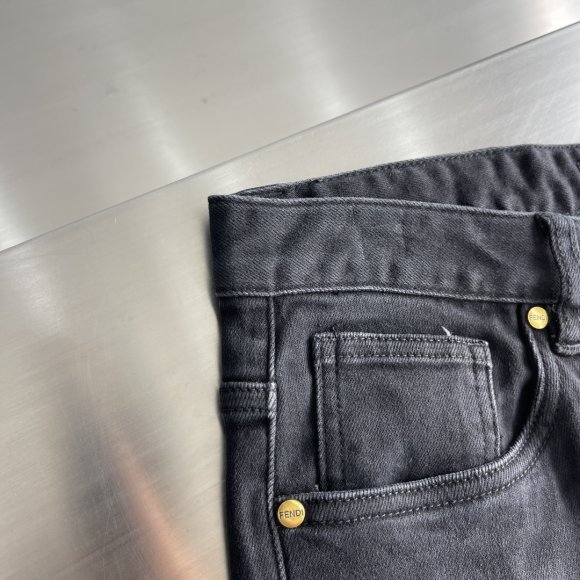 Fendi - Мужские штаны джинсы TJ_2310FE4 Fendi - Мужские штаны джинсы TJ_2310FE4