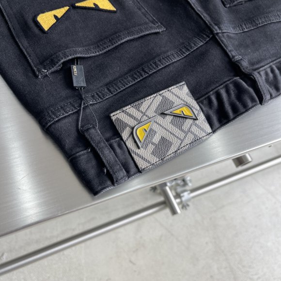 Fendi - Мужские штаны джинсы TJ_2310FE4 Fendi - Мужские штаны джинсы TJ_2310FE4