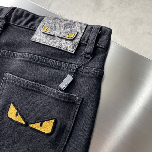 Fendi - Мужские штаны джинсы TJ_2310FE4 Fendi - Мужские штаны джинсы TJ_2310FE4