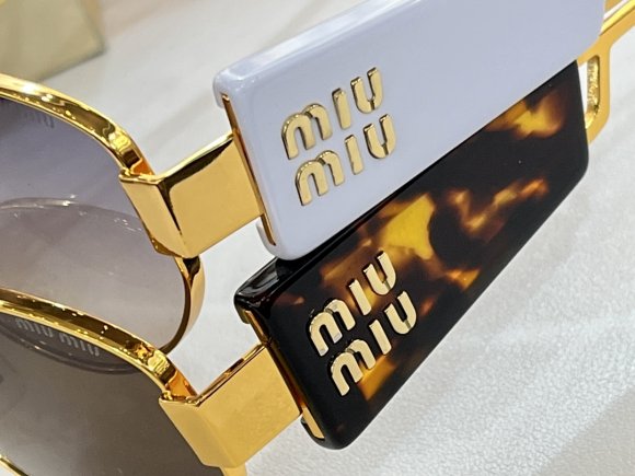 Miu Miu - Солнцезащитные очки BO_0805MI2 Miu Miu - Солнцезащитные очки BO_0805MI2