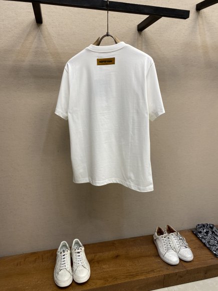 Louis Vuitton Signature - Мужская футболка майка DZ_0307LV4 Louis Vuitton Signature - Мужская футболка майка DZ_0307LV4