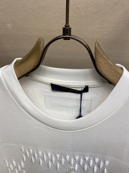 Louis Vuitton Signature - Мужская футболка майка DZ_0307LV4 Louis Vuitton Signature - Мужская футболка майка DZ_0307LV4