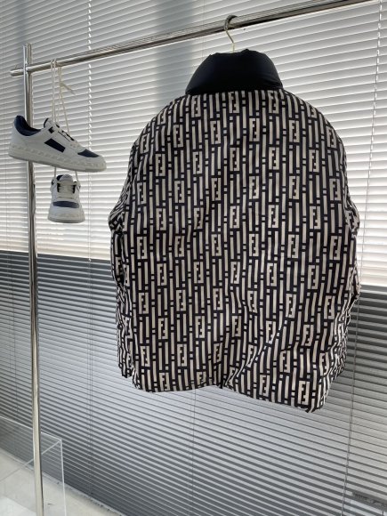 Fendi - Мужская двусторонняя куртка пуховик TJ_0612FE1