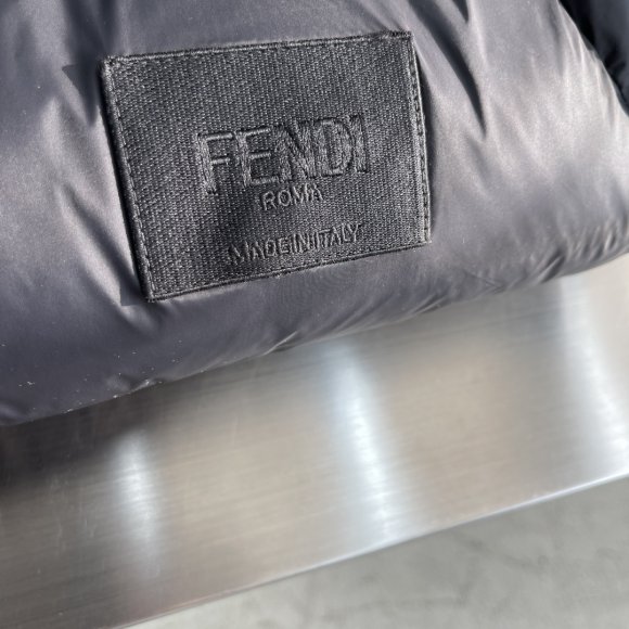 Fendi - Мужская двусторонняя куртка пуховик TJ_0612FE1