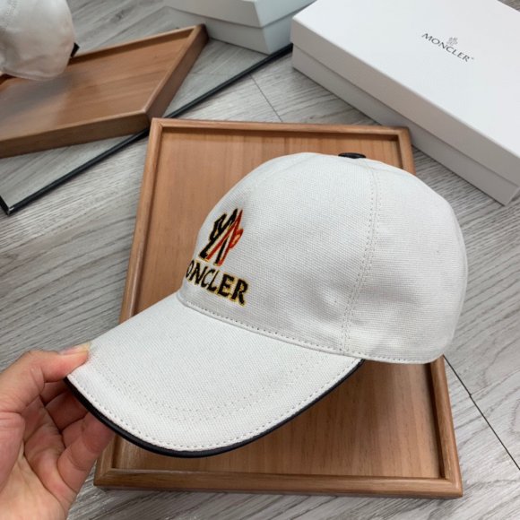 Moncler - Бейсболка кепка AO_1904MO5