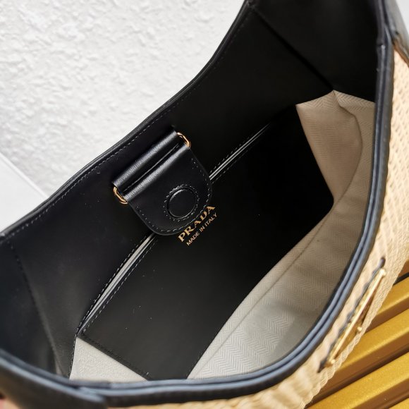 Prada - Женская сумка мессенджер LG_1806PR1 Prada - Женская сумка мессенджер LG_1806PR1