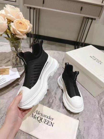 Alexander McQueen - Женские ботинки кроссовки A1_2911AM1W Alexander McQueen - Женские ботинки кроссовки A1_2911AM1W