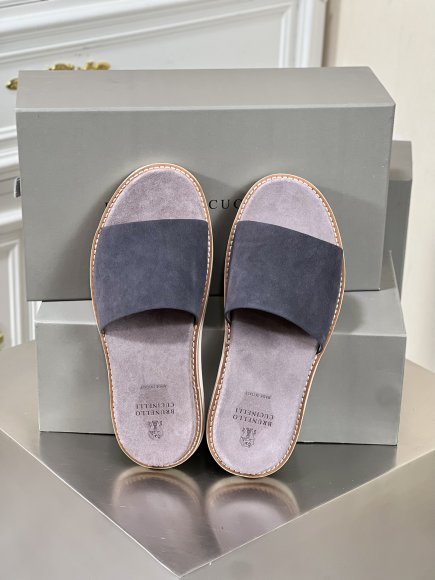Brunello Cucinelli Urban - Мужские шлепанцы сланцы BL_1203BC4 Brunello Cucinelli Urban - Мужские шлепанцы сланцы BL_1203BC4