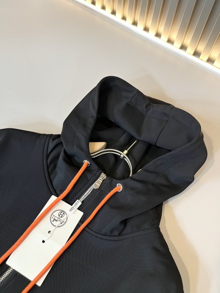 Hermes - Мужской спортивный костюм DF_2609HE8 Hermes - Мужской спортивный костюм DF_2609HE8