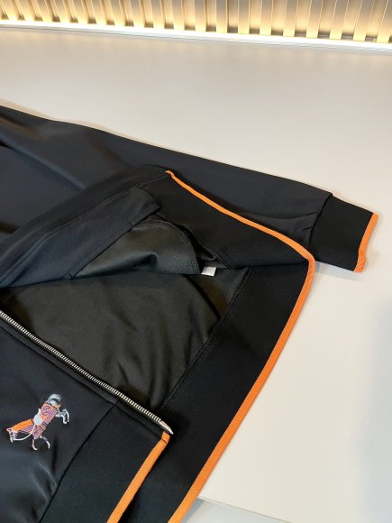 Hermes - Мужской спортивный костюм DF_2609HE8 Hermes - Мужской спортивный костюм DF_2609HE8