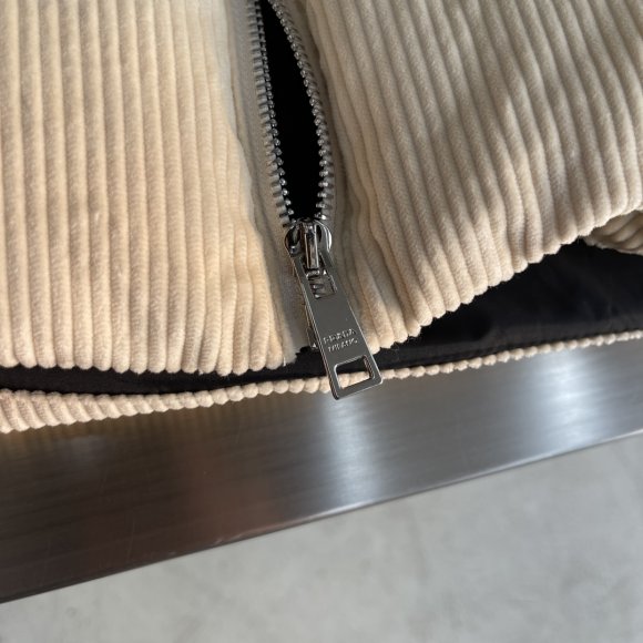 Prada - Мужская вельветовая куртка пуховик TJ_2310PR6 Prada - Мужская вельветовая куртка пуховик TJ_2310PR6