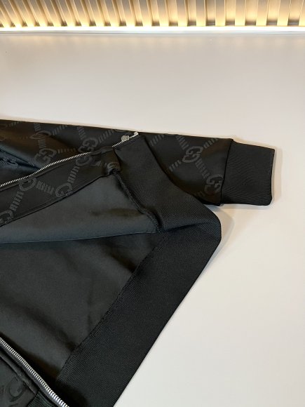 Gucci - Мужской спортивный костюм DF_2609GU9