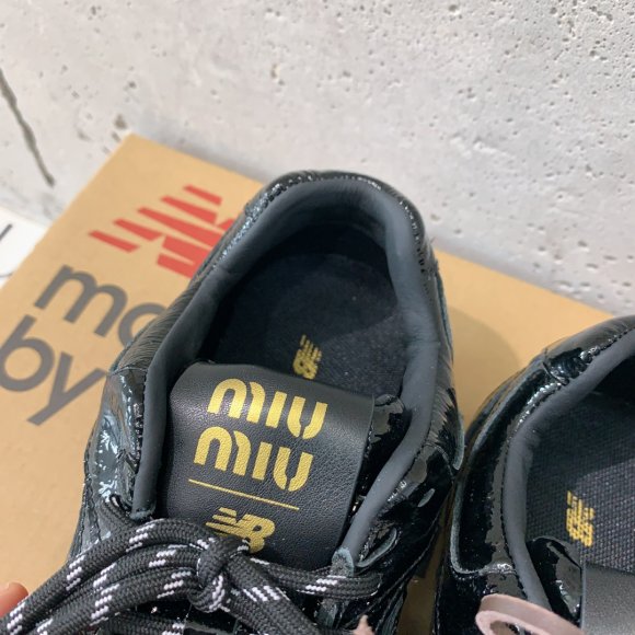Miu Miu & New Balance 530 - Женские кроссовки MO_2510MN4