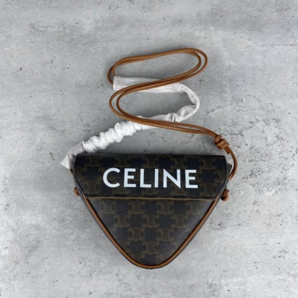 Celine Triomphe Triangle Сумка мессенджер BU_1105CE2