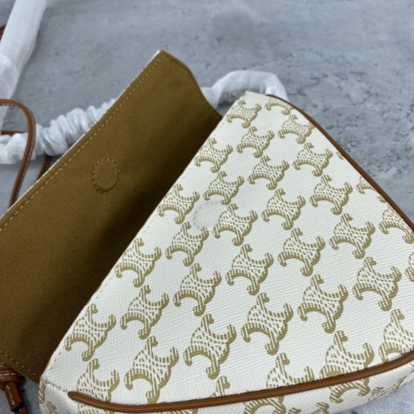 Celine Triomphe Triangle Сумка мессенджер BU_1105CE2
