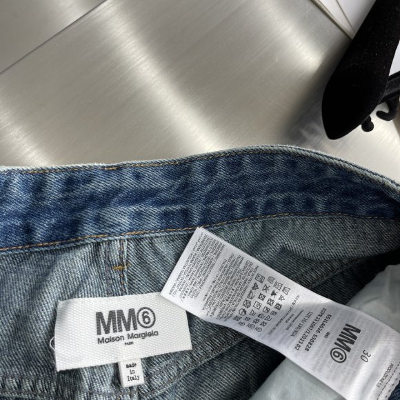 Maison Margiela MM6 - Мужские штаны джинсы TJ_2310MM7 Maison Margiela MM6 - Мужские штаны джинсы TJ_2310MM7