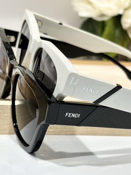 Fendi Diagonal - Солнцезащитные очки BO_0805FE6