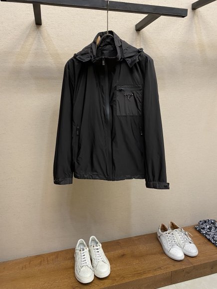 Prada - Мужская ветровка куртка DZ_0508PR9