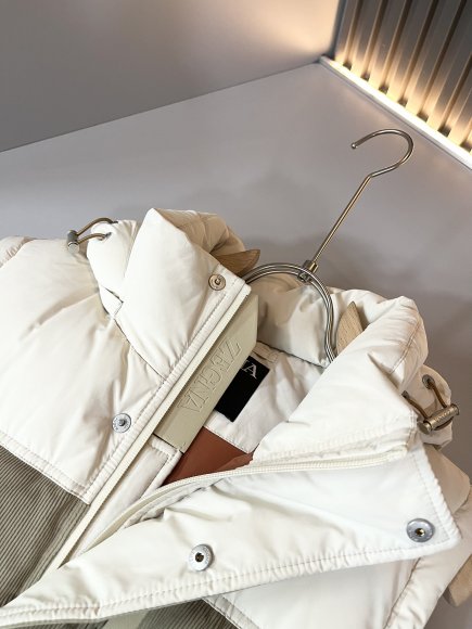 Ermenegildo Zegna - Мужской жилет пуховик DF_2609EZ10 Ermenegildo Zegna - Мужской жилет пуховик DF_2609EZ10