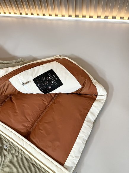 Ermenegildo Zegna - Мужской жилет пуховик DF_2609EZ10 Ermenegildo Zegna - Мужской жилет пуховик DF_2609EZ10