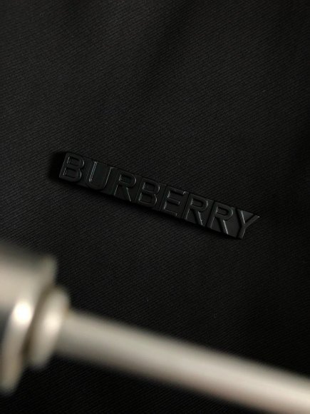 Burberry - Мужская куртка ветровка DF_1010BU1