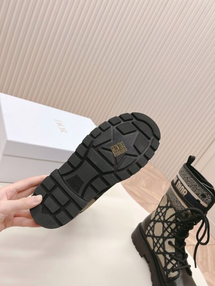 Dior D-Major - Женские зимние ботинки берцы MO_2510DI5 Dior D-Major - Женские зимние ботинки берцы MO_2510DI5