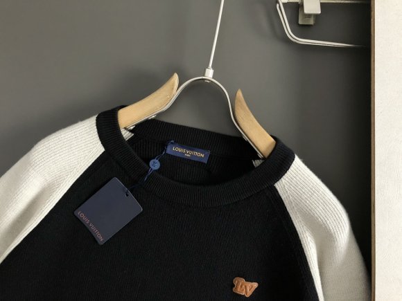Louis Vuitton - Мужская кофта свитер DF_1401LV2