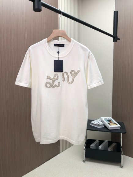 Louis Vuitton - Мужская футболка майка DZ_2102LV1 Louis Vuitton - Мужская футболка майка DZ_2102LV1