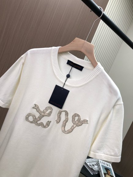 Louis Vuitton - Мужская футболка майка DZ_2102LV1 Louis Vuitton - Мужская футболка майка DZ_2102LV1