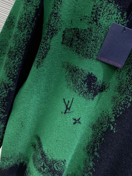 Louis Vuitton - Мужская кофта свитер TJ_2712LV2 Louis Vuitton - Мужская кофта свитер TJ_2712LV2