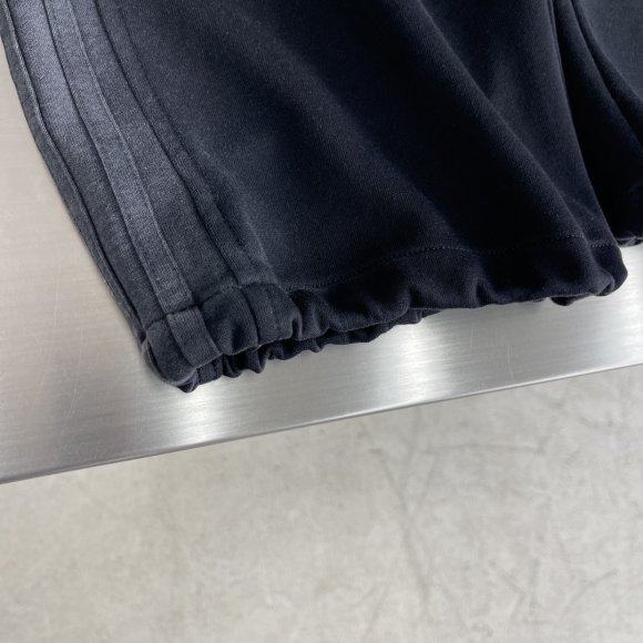 Givenchy - Мужские спортивные штаны TJ_0804GI5 Givenchy - Мужские спортивные штаны TJ_0804GI5