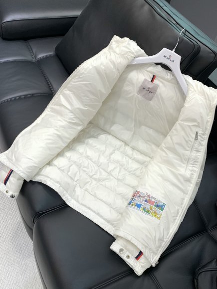 Moncler - Мужская куртка пуховик TI_1111MO7 Moncler - Мужская куртка пуховик TI_1111MO7
