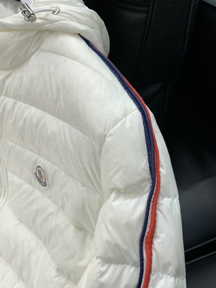 Moncler - Мужская куртка пуховик TI_1111MO7 Moncler - Мужская куртка пуховик TI_1111MO7